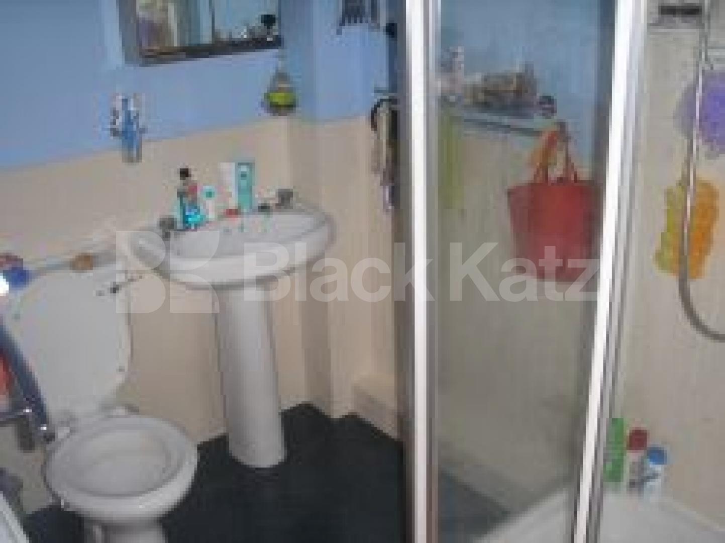 			REDUCED PRICE!!, 1 Bedroom, 1 bath, 1 reception Flat			 Burghley Road, KENTISH TOWN NW5